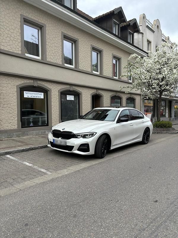 Gebraucht BMW 320 184 PS (135 kW) 2020 Weiß Limousine