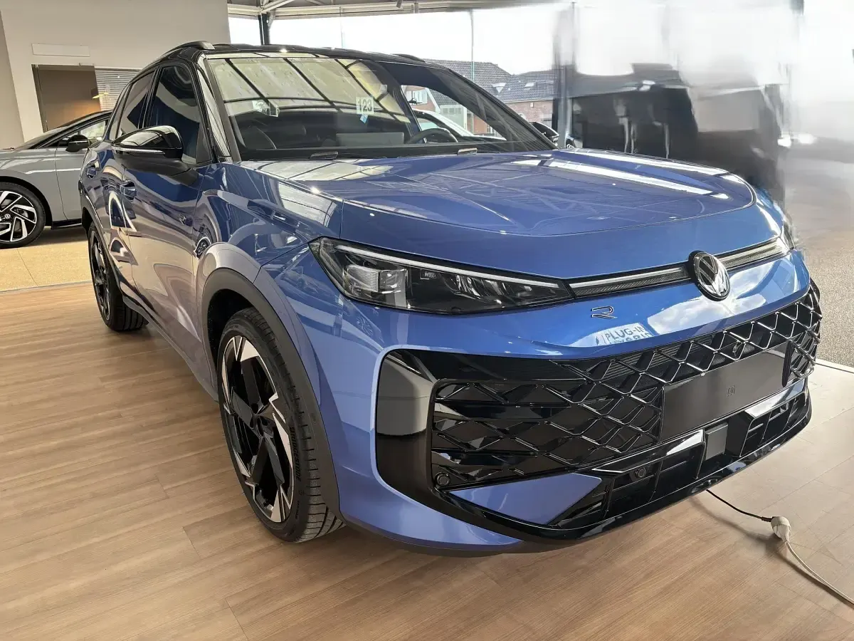Neu VW T-Roc Pro 150 PS (110 kW) 2026 SUV