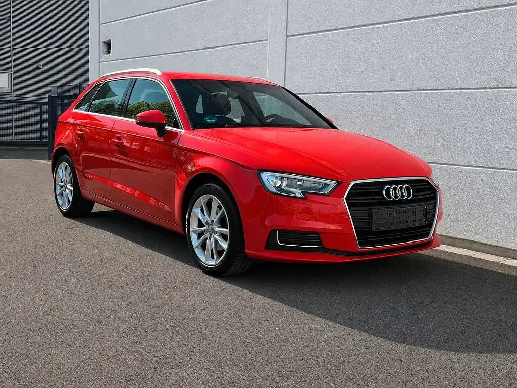 Gebraucht Audi A3 Design 116 PS (85 kW) 2018 Tangorot metallic Limousine