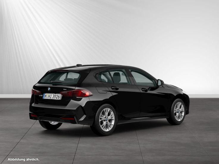 Neu BMW 116 122 PS (89 kW) 2026 Schwarz Kleinwagen