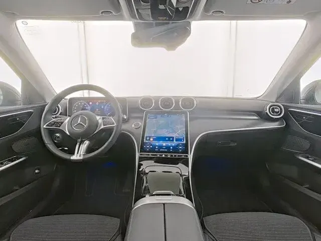 Gebraucht Mercedes 220 Advanced 197 PS (144 kW) 2025 Grau Limousine