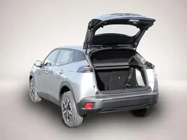 Gebraucht Peugeot 2008 Active 101 PS (74 kW) 2023 Manufacturer SUV