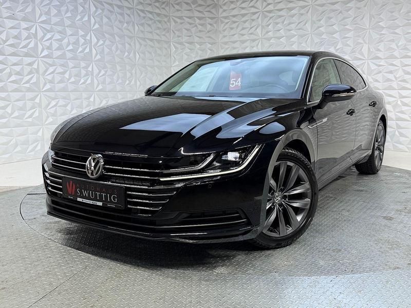 Schwarz Gebraucht 2018 VW Arteon Coupé | 20.590 € (Fairer Preis) - Bild 1/4
