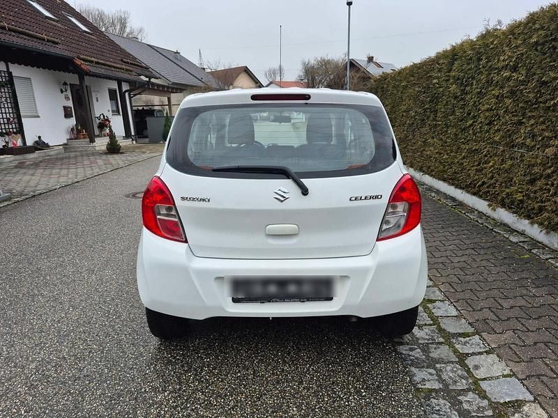 Gebraucht Suzuki Celerio 68 PS (50 kW) 2018 Weiß Kleinwagen