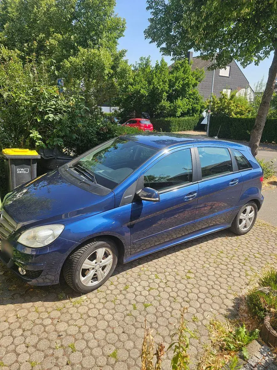 Gebraucht Mercedes B170 116 PS (85 kW) 2009 Blau Van / Kleinbus