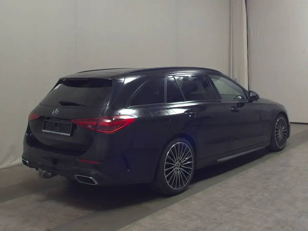 Gebraucht Mercedes C200 AMG line 163 PS (119 kW) 2023 Schwarz Limousine