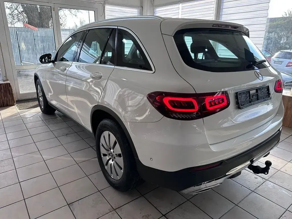 Gebraucht Mercedes GLC220 194 PS (142 kW) 2020 Weiß SUV