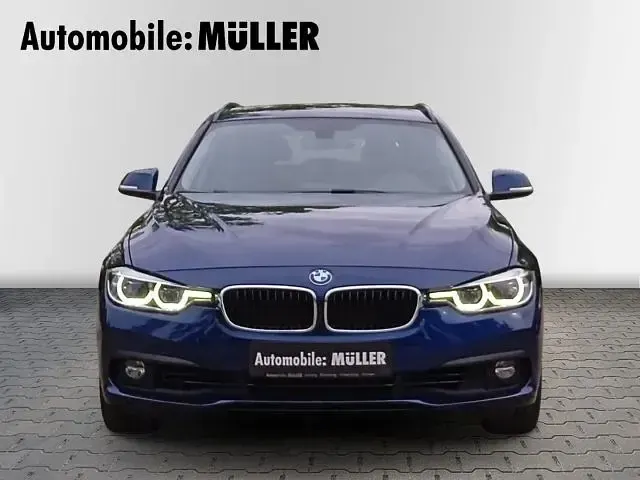 Gebraucht BMW 318 Advantage 136 PS (100 kW) 2019 Mediterranblau metallic Kombi
