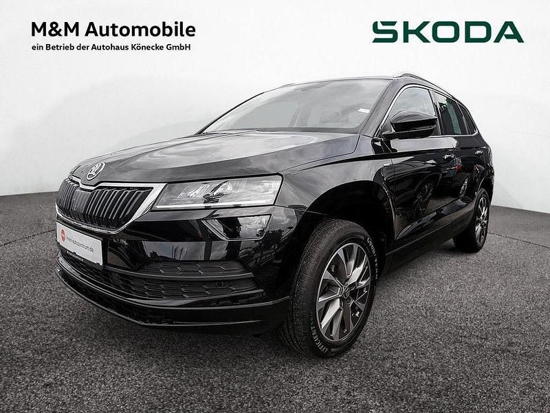 Schwarz Gebraucht 2021 Skoda Karoq Clever SUV | 24.660 € (Etwas zu teuer) - Bild 1/4