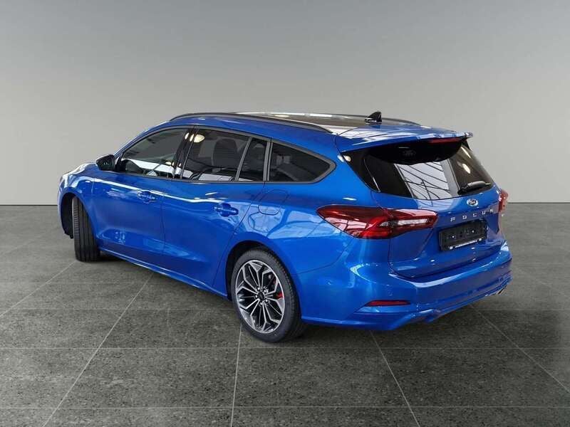 Gebraucht Ford Focus ST-Line X 155 PS (114 kW) 2024 Dynamicblaumetallic Kombi