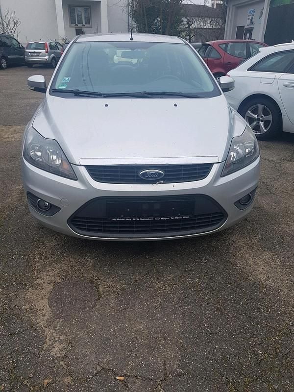 Silber Gebraucht 2007 Ford Focus Kombi | 1.500 € (Fairer Preis) - Bild 1/4