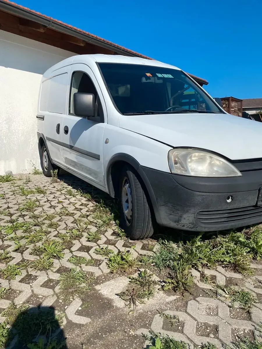 Gebraucht Opel Combo 65 PS (47 kW) 2004 Weiß Van / Kleinbus
