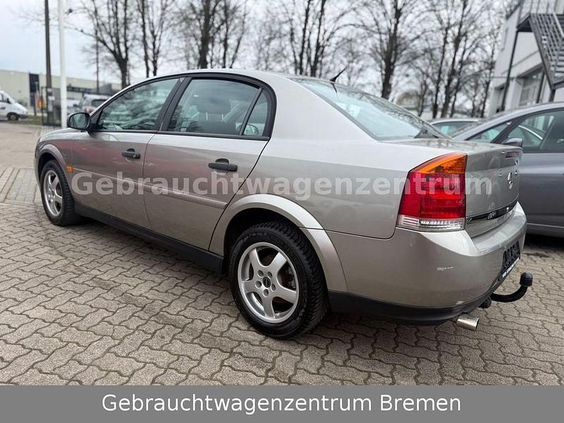 Gebraucht Opel Vectra 147 PS (108 kW) 2004 Gold Limousine