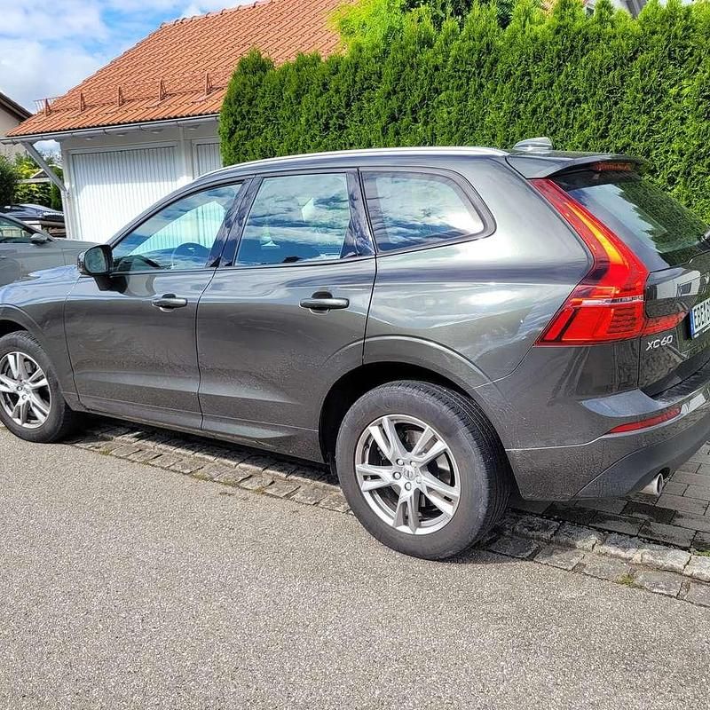 Gebraucht Volvo XC60 Pro 190 PS (139 kW) 2019 Schwarz SUV