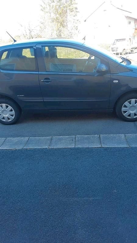 Gebraucht VW Fox 55 PS (40 kW) 2009 Grau Kleinwagen