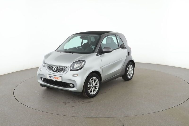 Grau Gebraucht 2019 Smart ForTwo Coupé Basis Coupé | 13.410 € (Guter Preis) - Bild 1/4