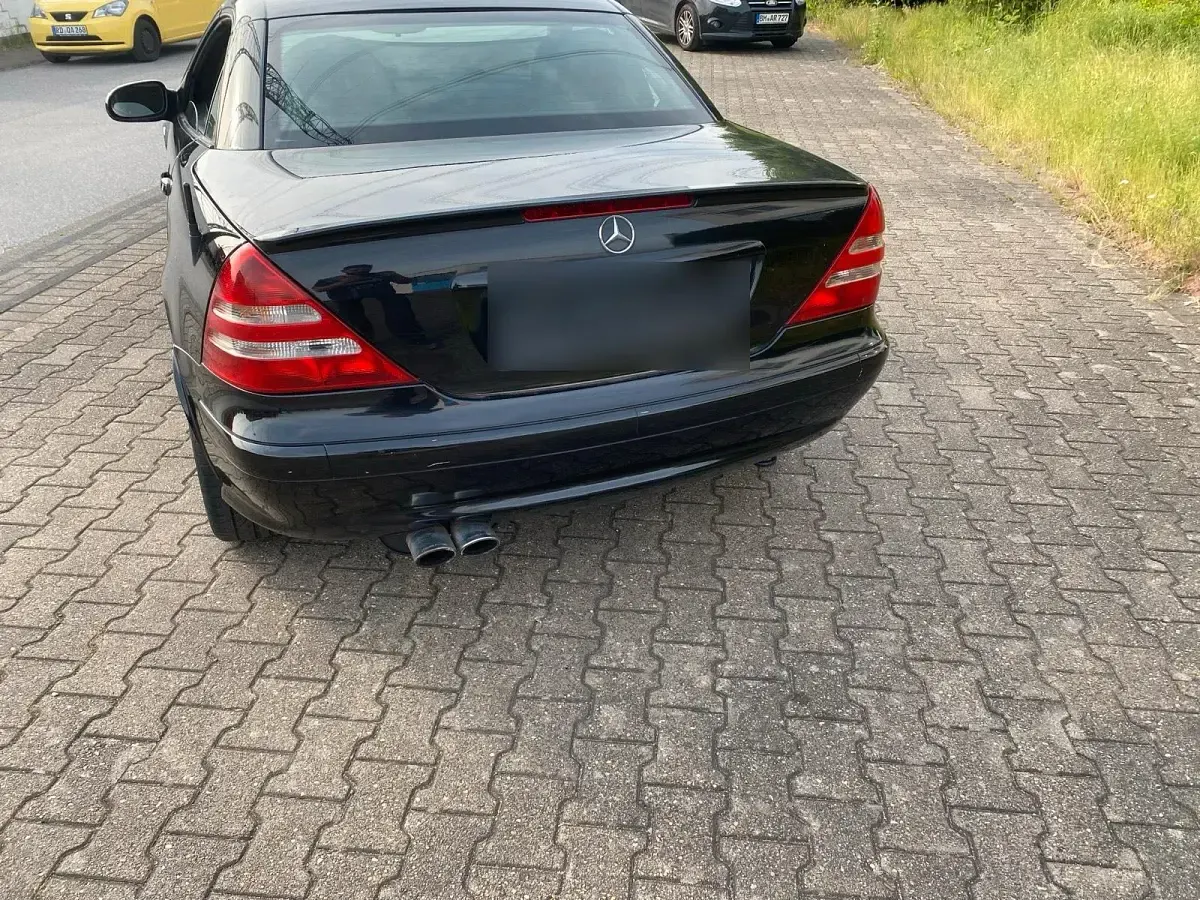 Gebraucht Mercedes SLK230 197 PS (144 kW) 2004 Schwarz Cabrio