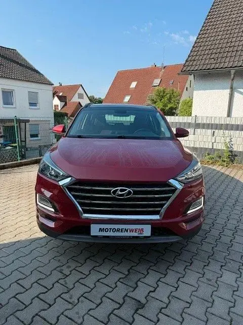 Gebraucht Hyundai Tucson Trend 177 PS (130 kW) 2020 Rot SUV