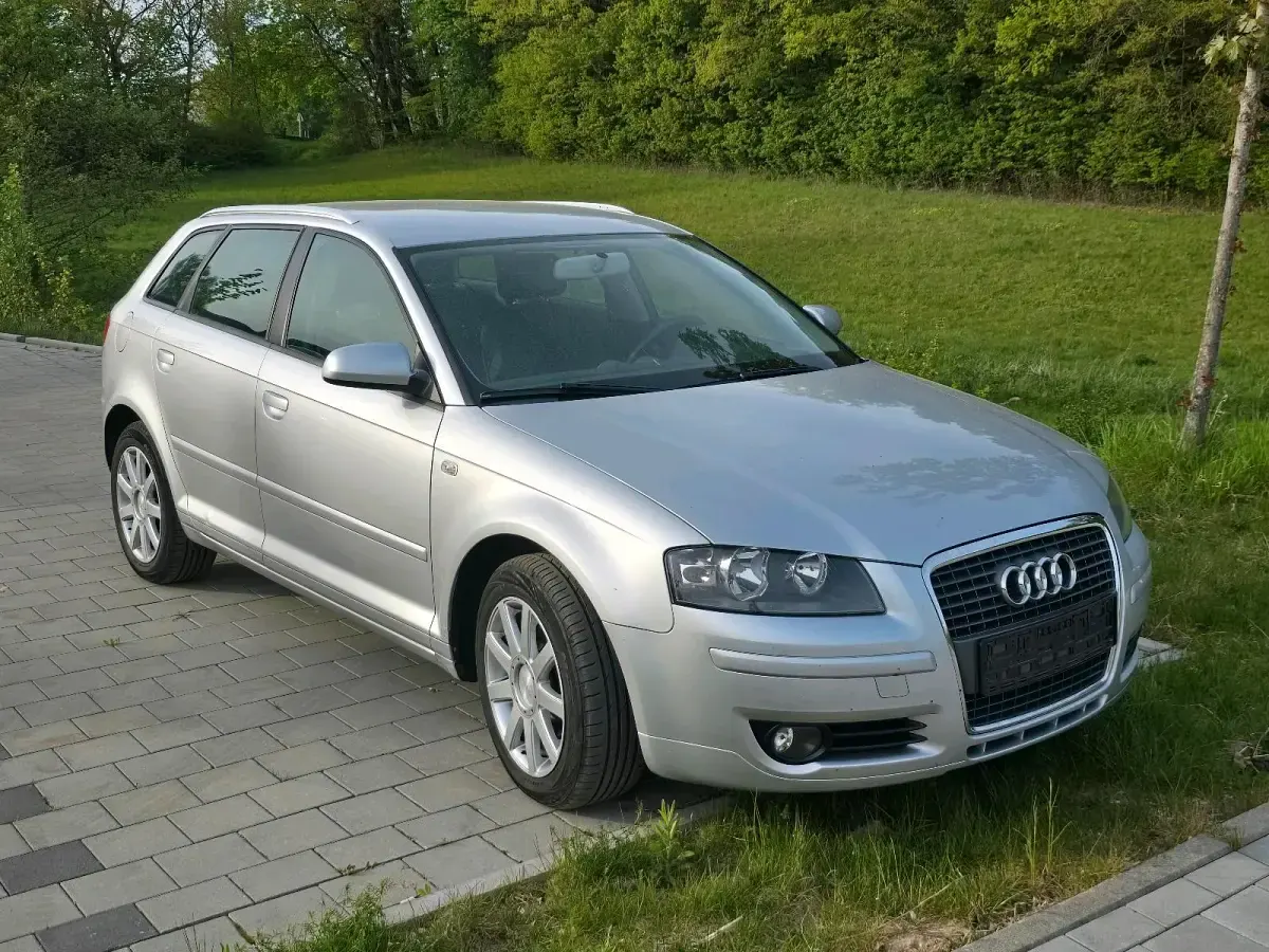 Usata Audi A3 105 CV (77 kW) 2007 Argento Utilitaria