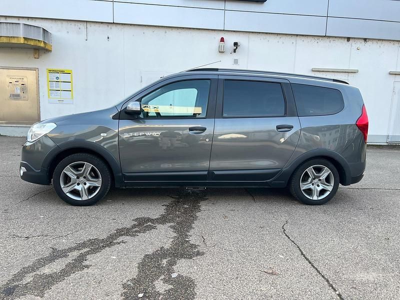 Gebraucht Dacia Lodgy Stepway 116 PS (85 kW) 2018 Grau Van / Kleinbus