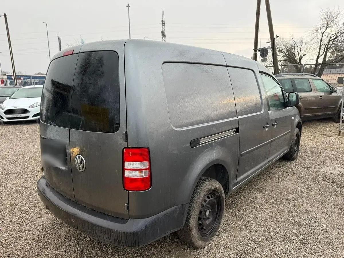 Usata VW Caddy Maxi 105 CV (77 kW) 2012 Grigio Monovolume