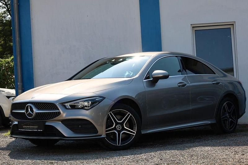 Mojavesilber Gebraucht 2020 Mercedes CLA250e AMG line Limousine | 27.999 € (Fairer Preis) - Bild 1/4