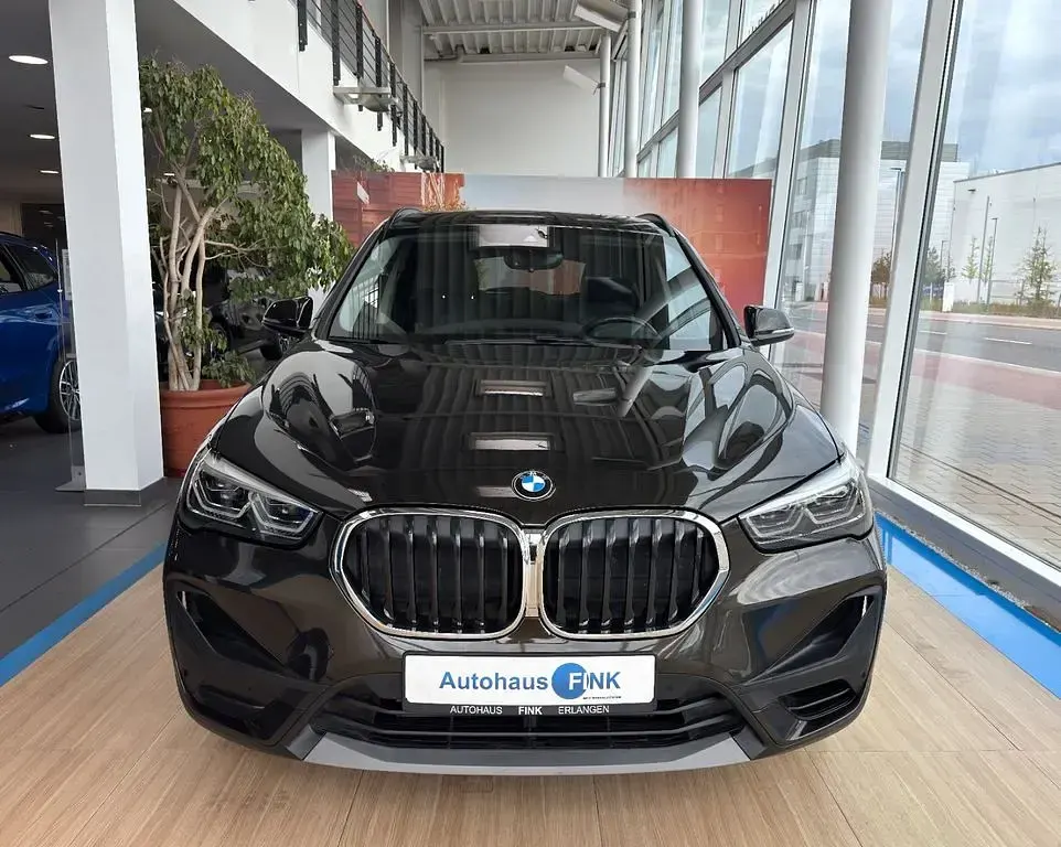 Gebraucht BMW X1 Advantage 140 PS (102 kW) 2020 Sparkling storm brillanteffekt SUV