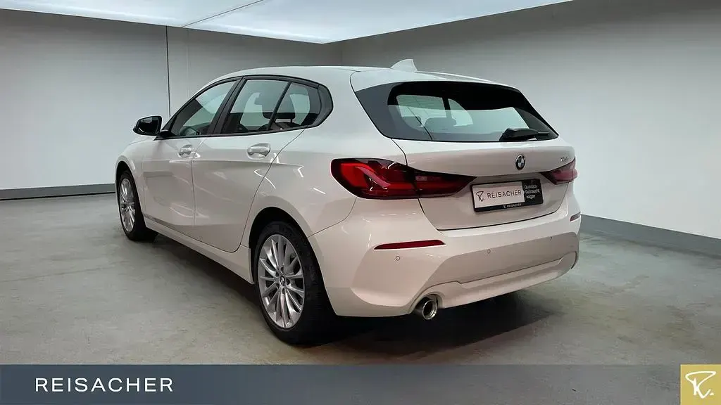 Gebraucht BMW 118 Advantage 136 PS (100 kW) 2023 Weiß Kleinwagen