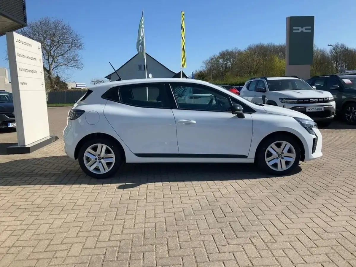 Gebraucht Renault Clio V Evolution 67 PS (49 kW) 2025 Weiß Limousine