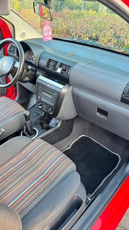 Gebraucht VW Fox 55 PS (40 kW) 2006 Rot Kleinwagen