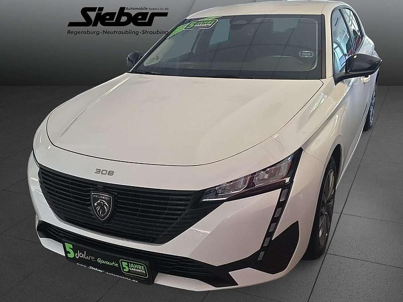 Gebraucht Peugeot 308 Active 110 PS (80 kW) 2022 Weiss Limousine