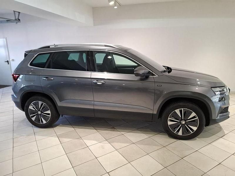 Gebraucht Skoda Karoq Drive 150 PS (110 kW) 2024 Grau SUV