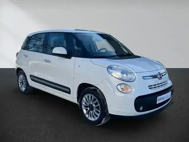 Gebraucht Fiat 500L Lounge 105 PS (77 kW) 2017 Weiß Van / Kleinbus