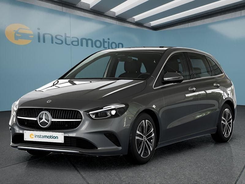 Grau Gebraucht 2024 Mercedes B200 Van / Kleinbus | 38.699 € (Teuer) - Bild 1/4
