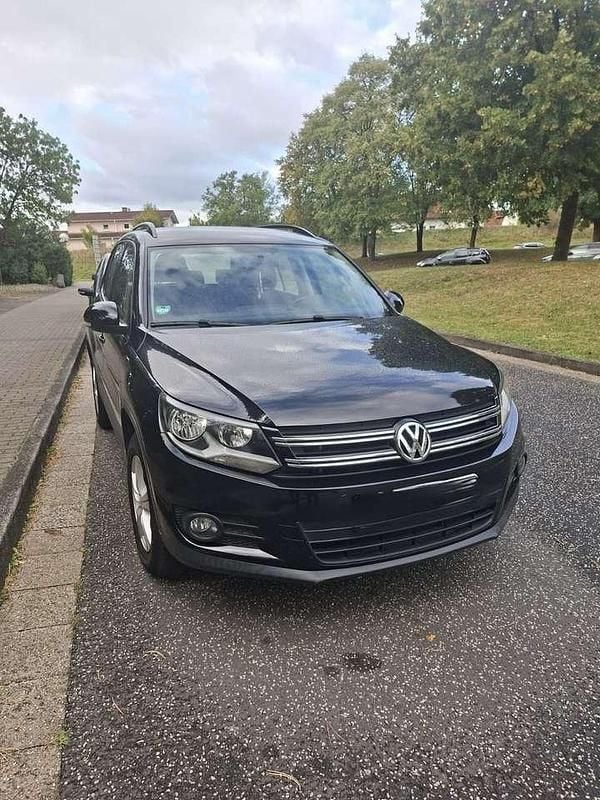 Schwarz Gebraucht 2012 VW Tiguan Trendline SUV | 8.500 € (Guter Preis) - Bild 1/4