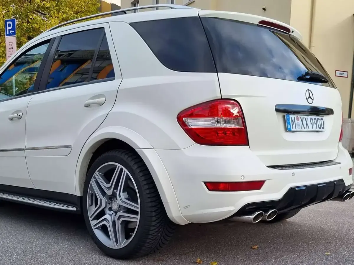 Gebraucht Mercedes ML500 387 PS (284 kW) 2009 SUV