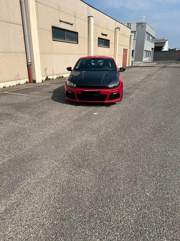 Gebraucht VW Scirocco 160 PS (117 kW) 2009 Rot Coupé