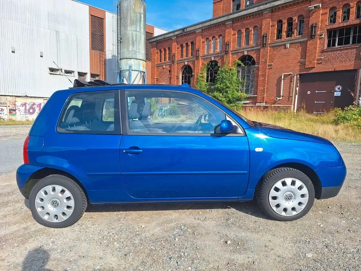 Gebraucht VW Lupo 75 PS (55 kW) 2005 Blau Kleinwagen