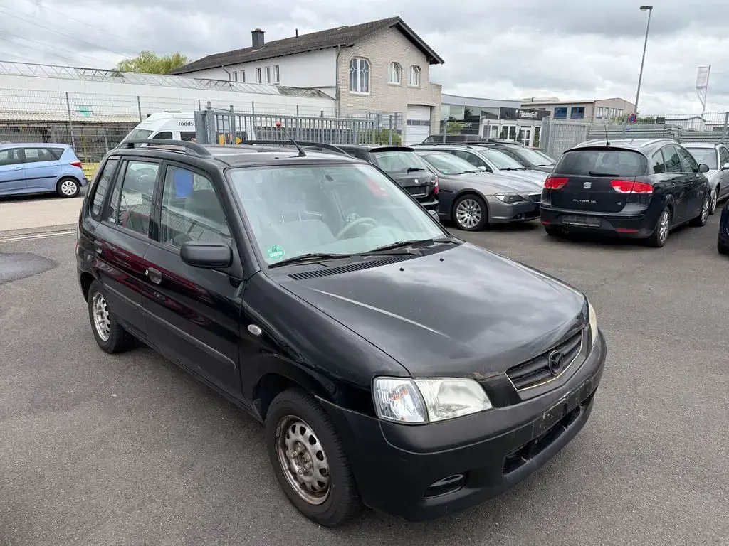 Gebraucht Mazda Demio 63 PS (46 kW) 2001 Schwarz Kleinwagen