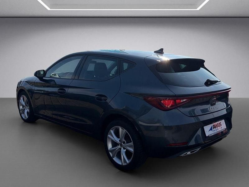 Gebraucht Seat Leon FR 150 PS (110 kW) 2025 Grau / magnetic grau (metallic) Limousine