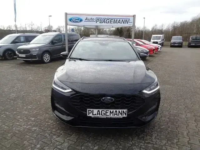 Gebraucht Ford Focus ST-Line X 125 PS (91 kW) 2023 Schwarz Limousine