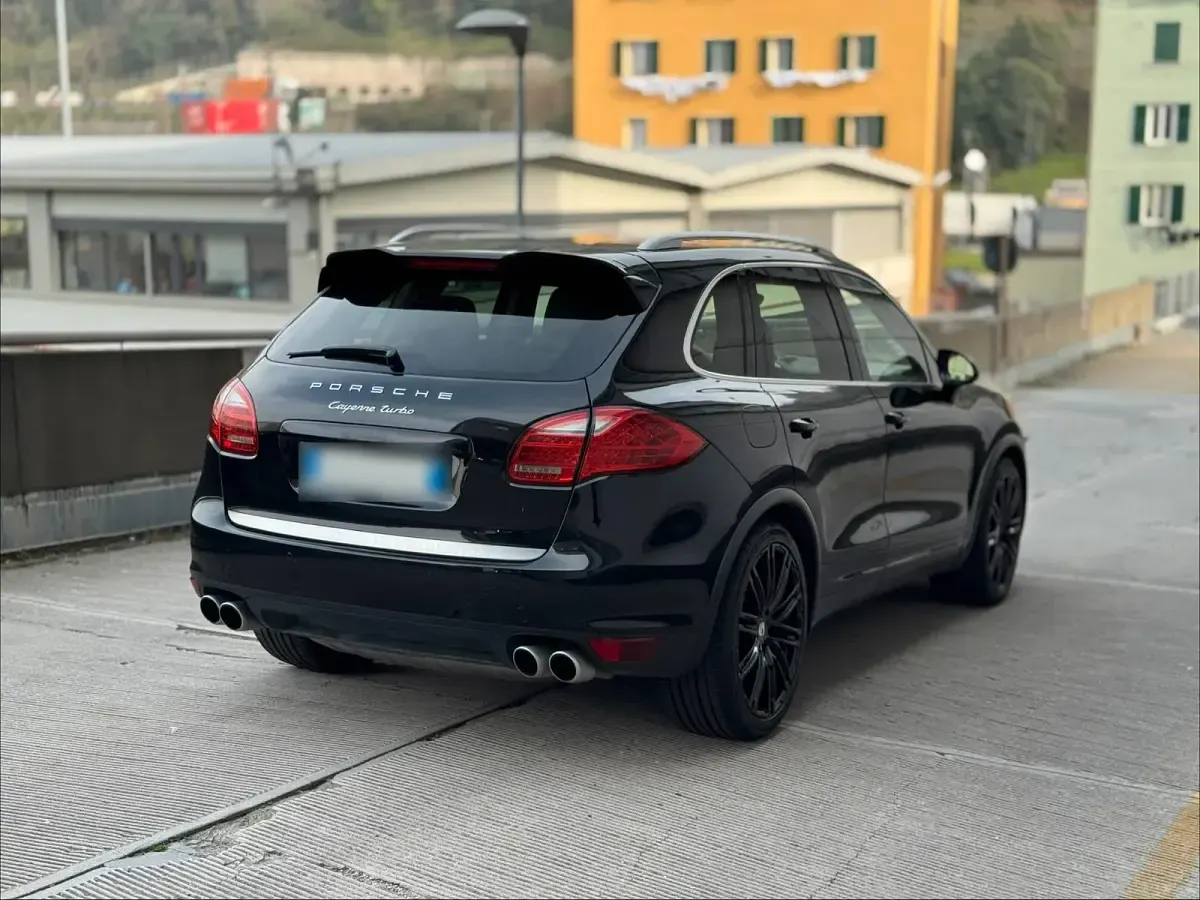 Gebraucht Porsche Cayenne Turbo 500 PS (367 kW) 2011 Schwarz SUV