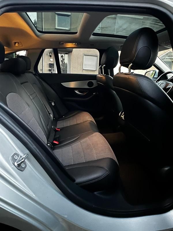 Gebraucht Mercedes C250 204 PS (150 kW) 2017 Grün Kombi