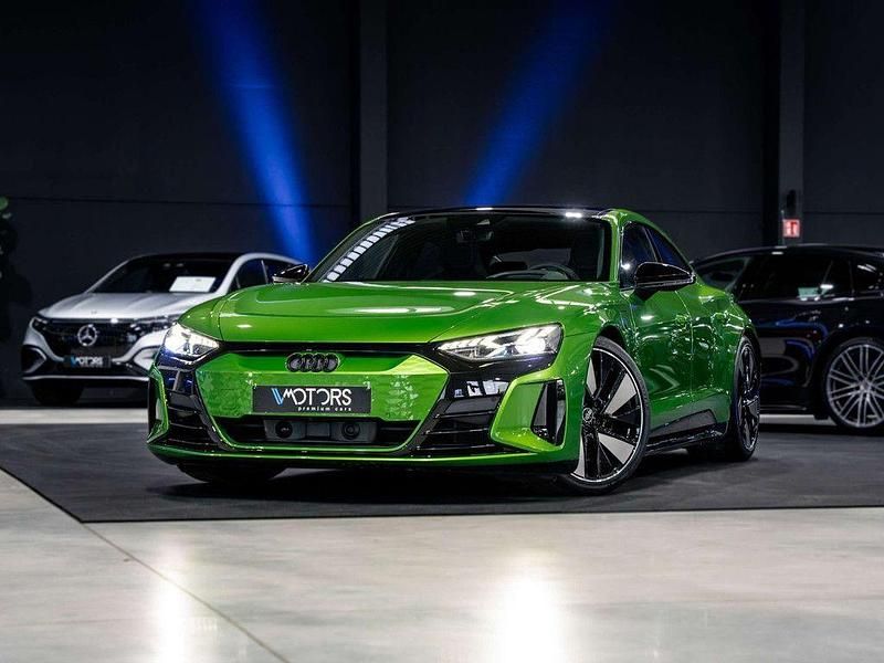 Grün Gebraucht 2023 Audi e-tron GT quattro Sport Limousine | 59.995 € (Superpreis) - Bild 1/4