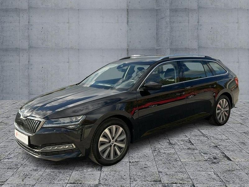 Gebraucht Skoda Superb Style 200 PS (147 kW) 2022 Schwarzmagic perleffekt Kombi
