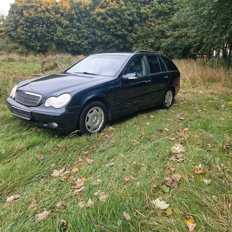Grau Gebraucht 2003 Mercedes C180 Kombi | 1.799 € (Guter Preis) - Bild 1/4