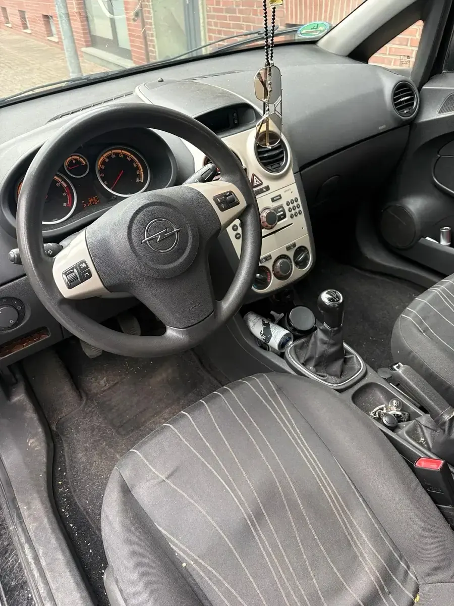 Gebraucht Opel Corsa 80 PS (58 kW) 2007 Schwarz Kleinwagen