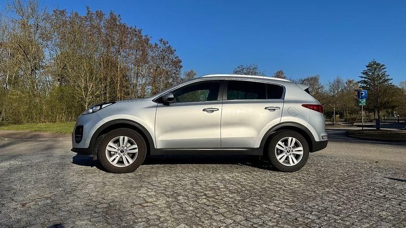 Gebraucht Kia Sportage Vision 132 PS (97 kW) 2018 Silber SUV