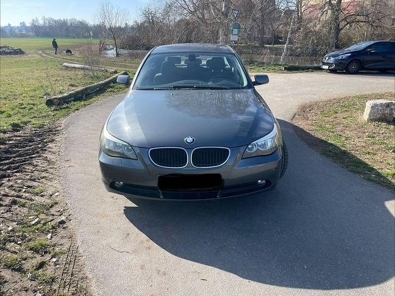 Gebraucht BMW 520 170 PS (125 kW) 2004 Grau Limousine
