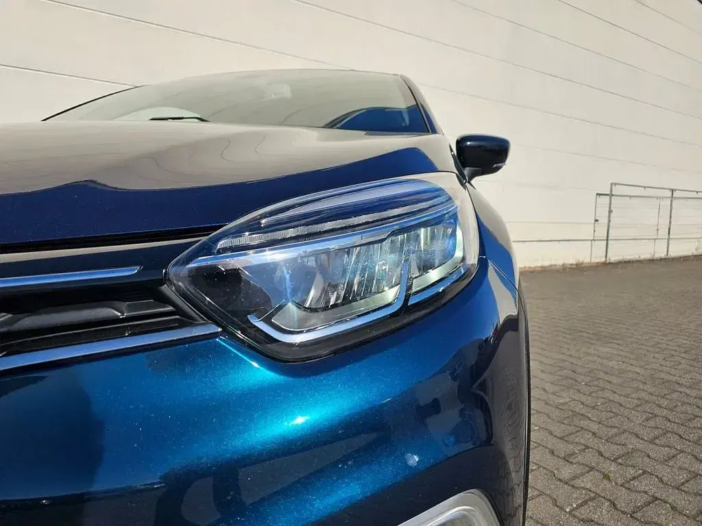 Begagnad Renault Captur Collection 131 HK (96 kW) 2019 Blå SUV